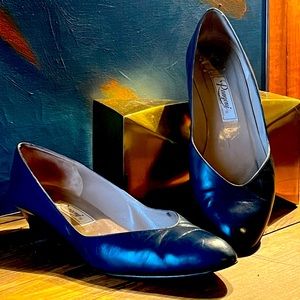 Vintage Rangoni Navy Blue Leather Pumps